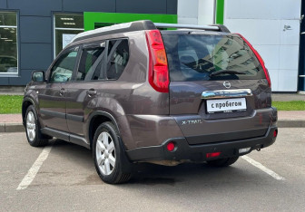 Подержанный автомобиль Nissan X-Trail 2008 года (7 фото)