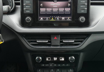 Подержанный автомобиль Skoda Rapid Liftback 2020 года (14 фото)
