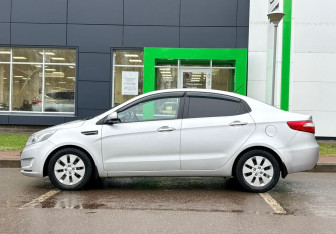 Подержанный автомобиль Kia Rio Sedan 2014 года (7 фото)