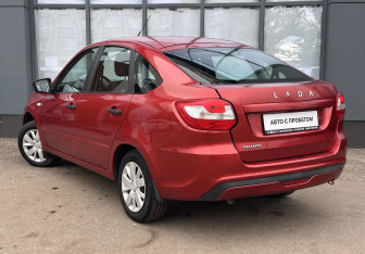 Подержанный автомобиль LADA (ВАЗ) Granta Liftback 2019 года (5 фото)