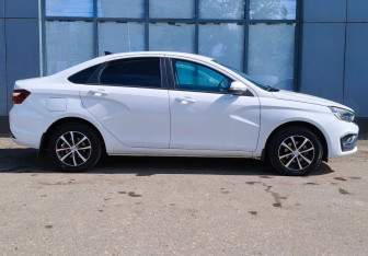 Подержанный автомобиль LADA (ВАЗ) Vesta Sedan 2023 года (4 фото)