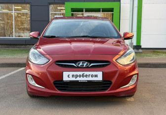 Подержанный автомобиль Hyundai Solaris Sedan 2011 года (2 фото)