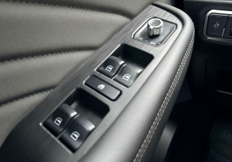 Подержанный автомобиль Haval F7 2023 года (17 фото)