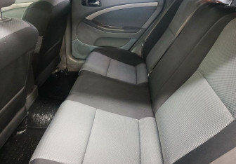 Подержанный автомобиль Chevrolet Lacetti Wagon 2008 года (15 фото)