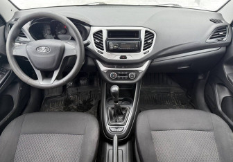 Подержанный автомобиль LADA (ВАЗ) Vesta Sedan 2016 года (11 фото)