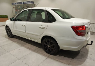 Подержанный автомобиль LADA (ВАЗ) Granta Sedan 2020 года (4 фото)