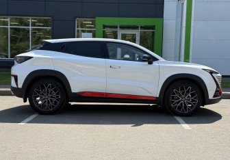 Подержанный автомобиль Changan UNI-T 2023 года (4 фото)