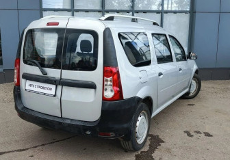 Подержанный автомобиль LADA (ВАЗ) Largus Wagon 2014 года (5 фото)