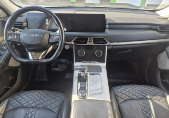 Подержанный автомобиль Exeed TXL 2022 года (10 фото)