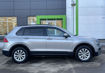 Подержанный автомобиль Volkswagen Tiguan 2020 года (4 фото)