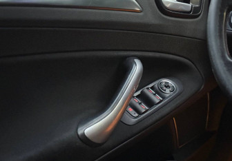 Подержанный автомобиль Ford Mondeo Liftback 2007 года (14 фото)