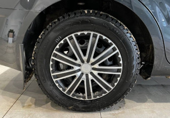 Подержанный автомобиль Chevrolet Aveo Sedan 2012 года (13 фото)