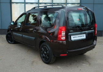 Подержанный автомобиль LADA (ВАЗ) Largus Wagon 2016 года (4 фото)