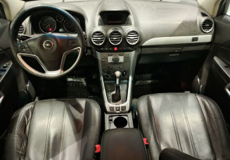 Подержанный автомобиль Opel Antara 2013 года (11 фото)