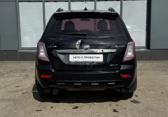 Подержанный автомобиль Lifan X60 2015 года (7 фото)