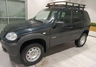 Подержанный автомобиль Chevrolet Niva 2017 года (5 фото)