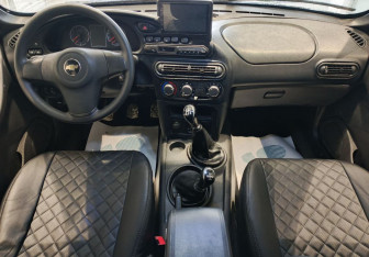 Подержанный автомобиль Chevrolet Niva 2014 года (11 фото)