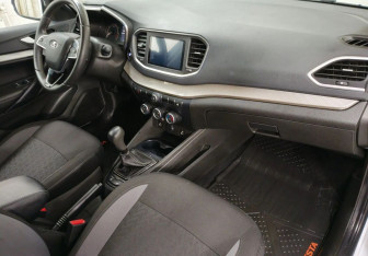 Подержанный автомобиль LADA (ВАЗ) Vesta Sedan 2023 года (11 фото)
