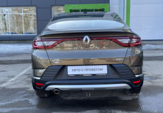 Подержанный автомобиль Renault Arkana 2019 года (6 фото)