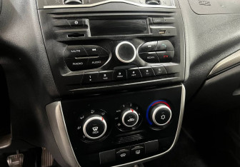 Подержанный автомобиль LADA (ВАЗ) Granta Liftback 2021 года (12 фото)