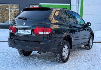 Подержанный автомобиль SsangYong Kyron 2014 года (5 фото)