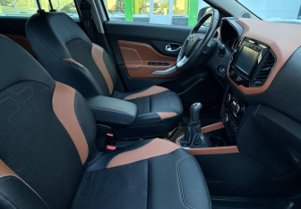 Подержанный автомобиль LADA (ВАЗ) XRAY 2018 года (10 фото)