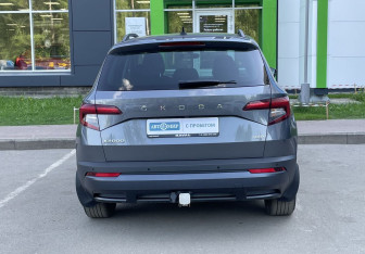 Подержанный автомобиль Skoda Karoq 2020 года (6 фото)