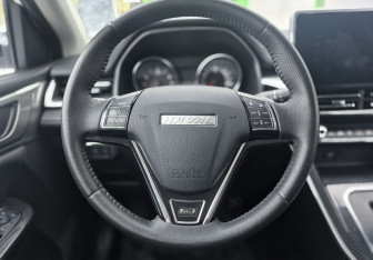 Подержанный автомобиль Haval M6 2023 года (13 фото)