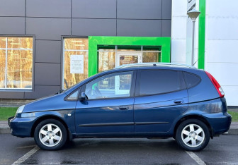 Подержанный автомобиль Chevrolet Rezzo 2008 года (4 фото)