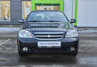 Подержанный автомобиль Chevrolet Lacetti Sedan 2011 года (2 фото)