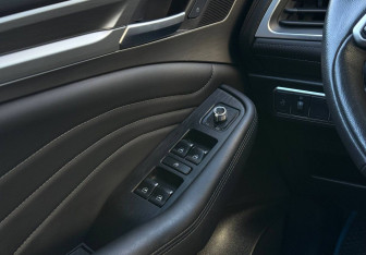 Подержанный автомобиль Haval F7 2021 года (16 фото)