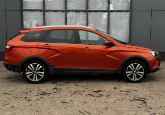 Подержанный автомобиль LADA (ВАЗ) Vesta Wagon 2020 года (4 фото)