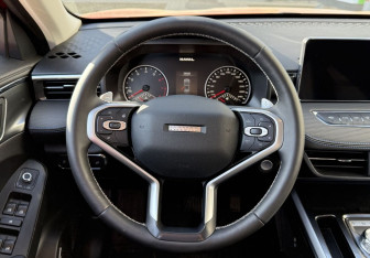 Подержанный автомобиль Haval Jolion 2024 года (12 фото)