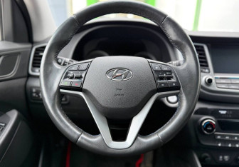 Подержанный автомобиль Hyundai Tucson 2018 года (11 фото)