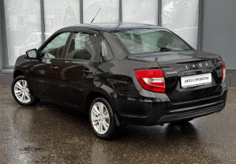 Подержанный автомобиль LADA (ВАЗ) Granta Sedan 2022 года (8 фото)
