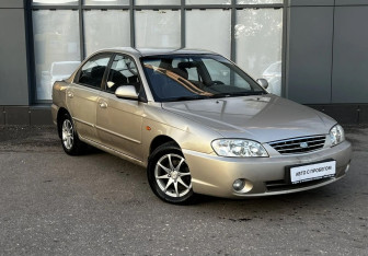 Подержанный автомобиль Kia Spectra Sedan 2007 года (3 фото)