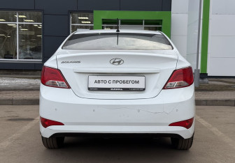 Подержанный автомобиль Hyundai Solaris Sedan 2016 года (6 фото)