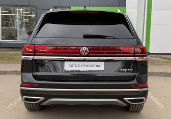 Подержанный автомобиль Volkswagen Teramont 2022 года (6 фото)