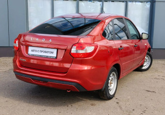 Подержанный автомобиль LADA (ВАЗ) Granta Hatchback 2019 года (6 фото)