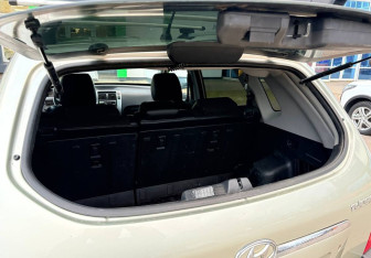 Подержанный автомобиль Hyundai Tucson 2007 года (17 фото)