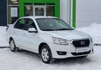 Подержанный автомобиль Datsun on-DO 2015 года (3 фото)