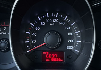 Подержанный автомобиль Kia Rio Sedan 2012 года (12 фото)
