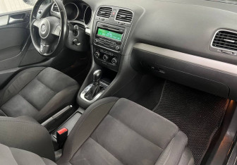 Подержанный автомобиль Volkswagen Golf Hatchback 2012 года (12 фото)