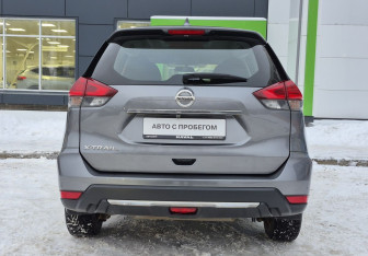 Подержанный автомобиль Nissan X-Trail 2022 года (6 фото)