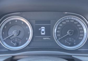 Подержанный автомобиль Hyundai Sonata 2019 года (17 фото)