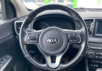 Подержанный автомобиль Kia Sportage 2018 года (12 фото)