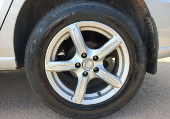 Подержанный автомобиль Volkswagen Polo Sedan 2016 года (13 фото)