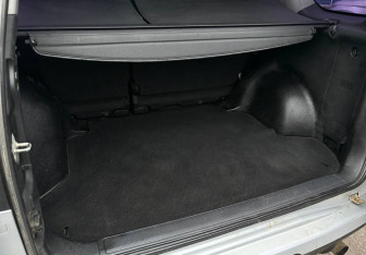 Подержанный автомобиль Honda CR-V 2002 года (15 фото)