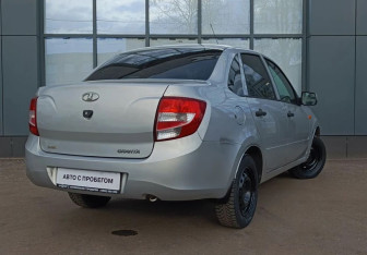 Подержанный автомобиль LADA (ВАЗ) Granta Sedan 2014 года (6 фото)