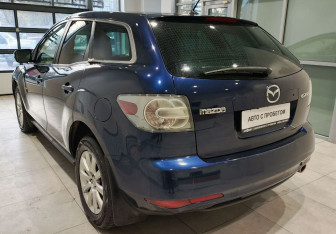 Подержанный автомобиль Mazda CX-7 2011 года (7 фото)